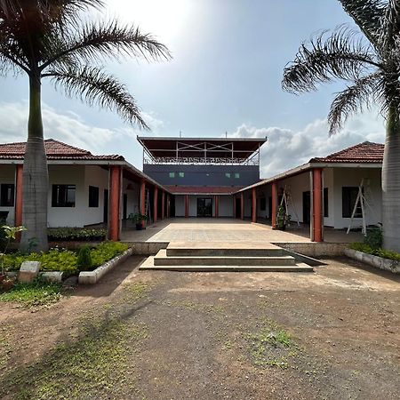 The Sunset Lawns Villa Pune Exterior photo