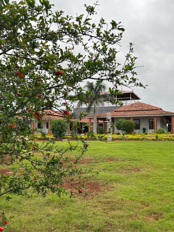 The Sunset Lawns Villa Pune Exterior photo